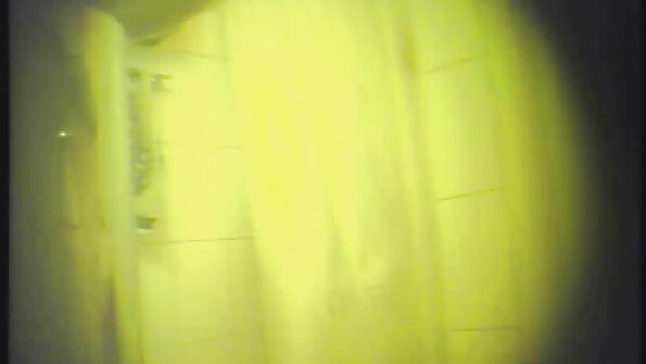 אישה בלונדינית מצלמת תוך כדי הריון מבחור אחר סרטי סקס צפיה ישירה